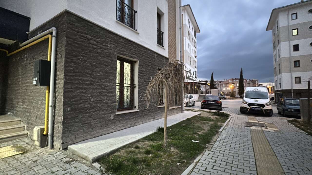 burdurda-ev-hirsizligi-600-bin-tllik-altin-sirra-kadem-basti