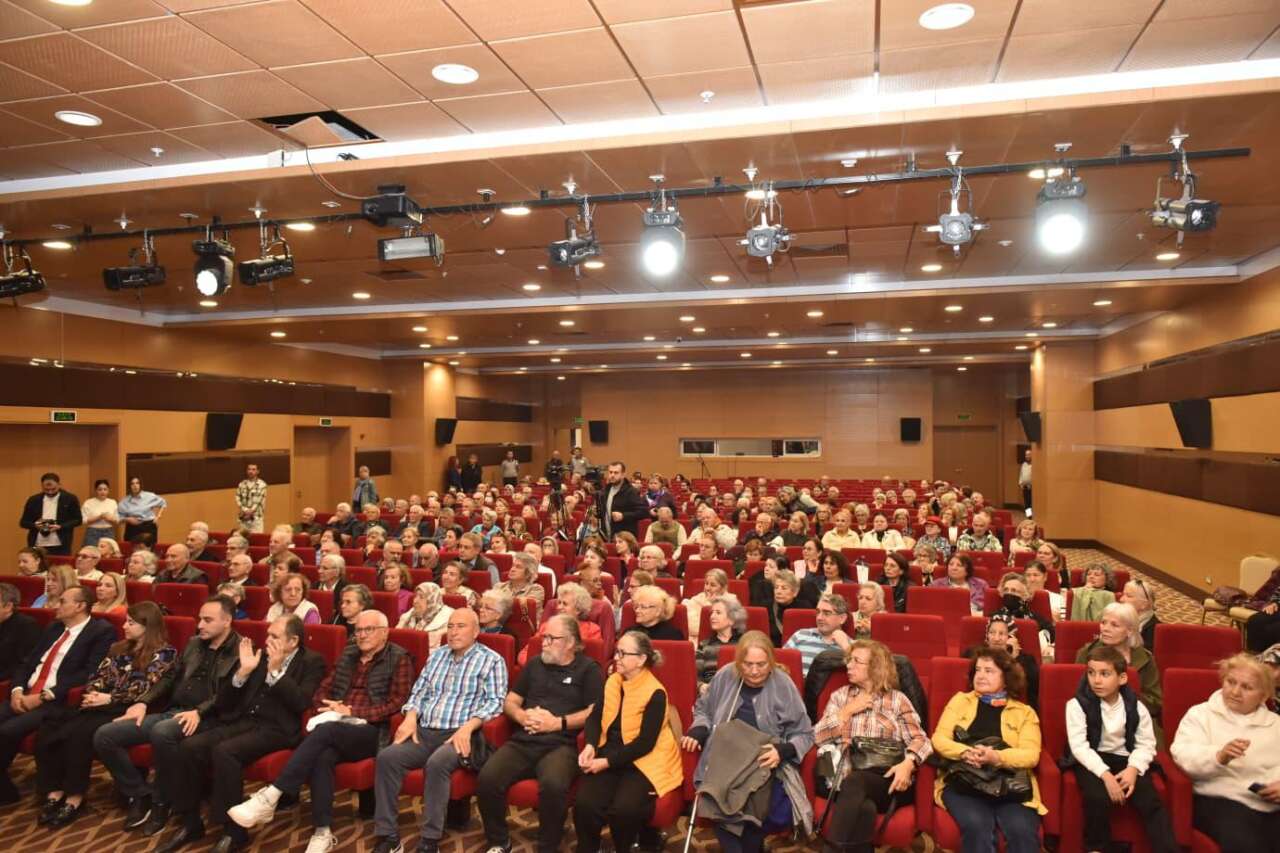 kepez-kitap-fuarinda-yaslanma-degil-tazelenme-konusuldu