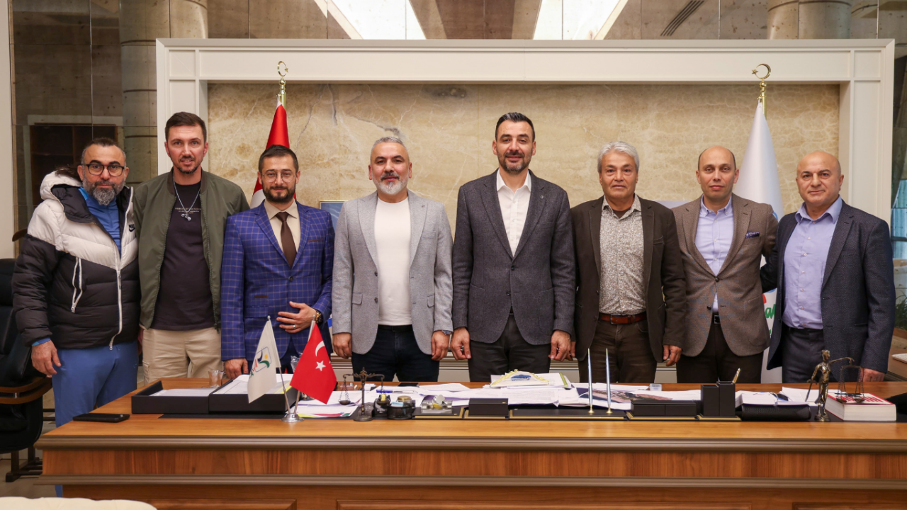 masterler-derneginden-baskan-vekili-ciceke-ziyaret