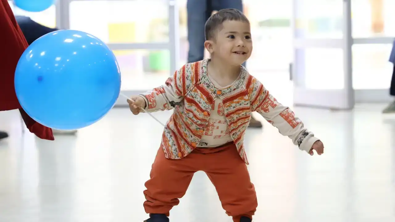 antalya-buyuksehirden-otizm-farkindalik-gununde-anlamli-etkinlik