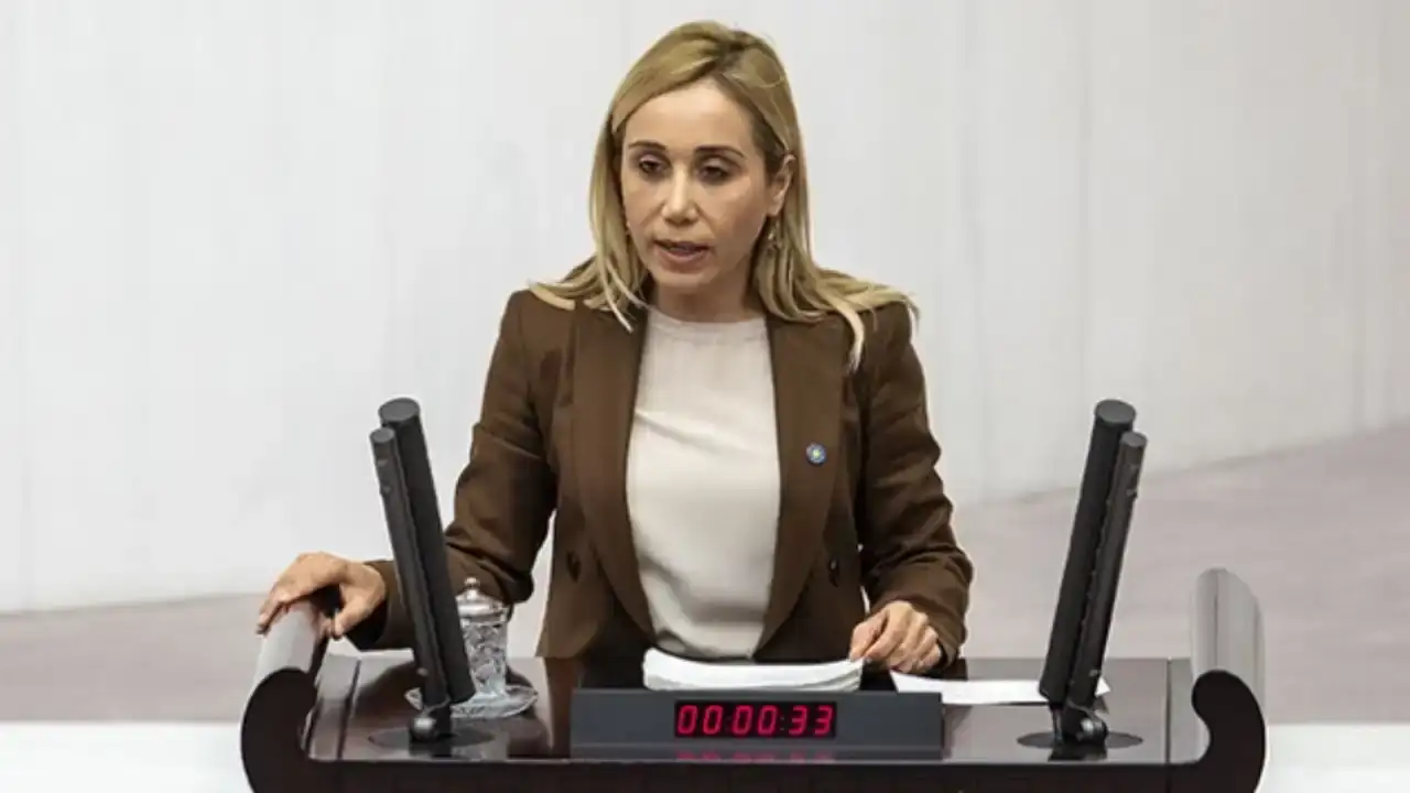 antalya-milletvekillerinden-tbmmde-antalya-turizmi-tartismasi