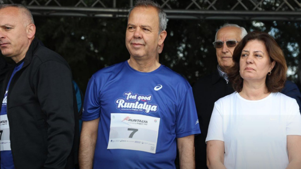 antalyada-dev-organizasyon-10-bin-sporcu-runtalya-icin-kostu