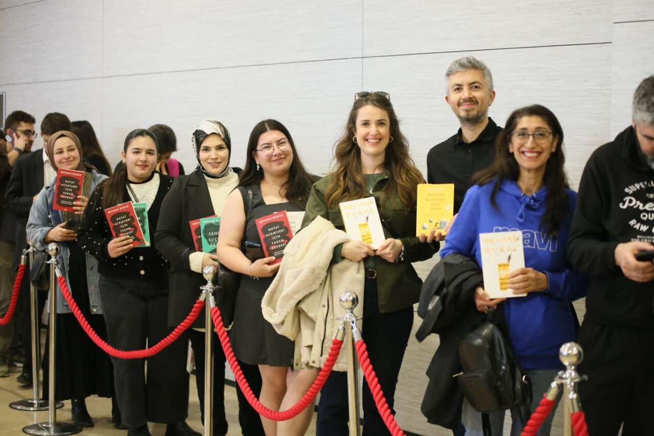 kepezde-beyhan-budak-zihinlerdeki-sorulari-yanitladi