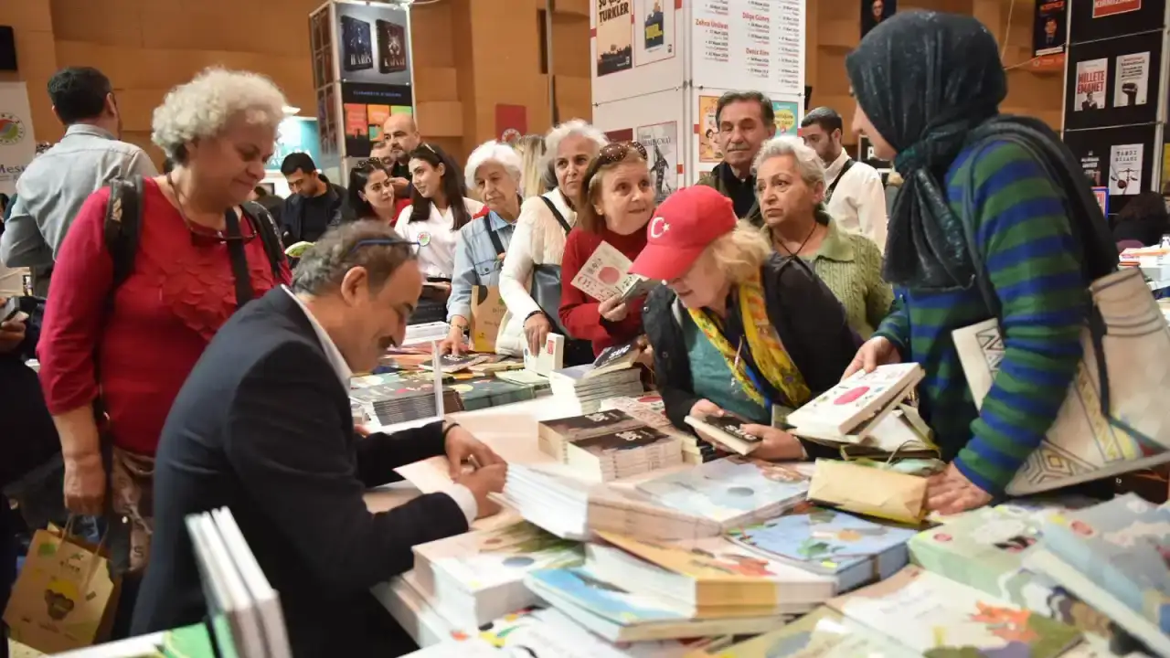 emekli-emniyet-muduru-ve-yazar-akif-aktug-katil-degil-sistem-sorgulanmali