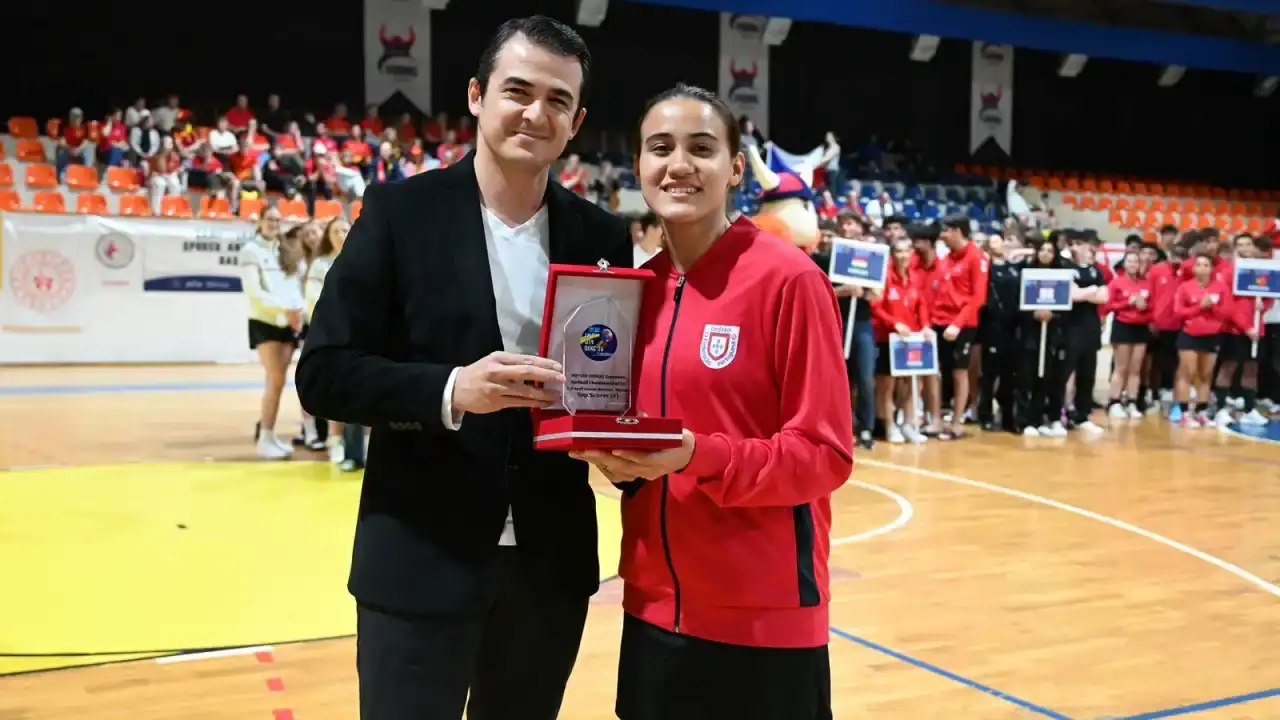 kemerde-korfbol-heyecani-sona-erdi