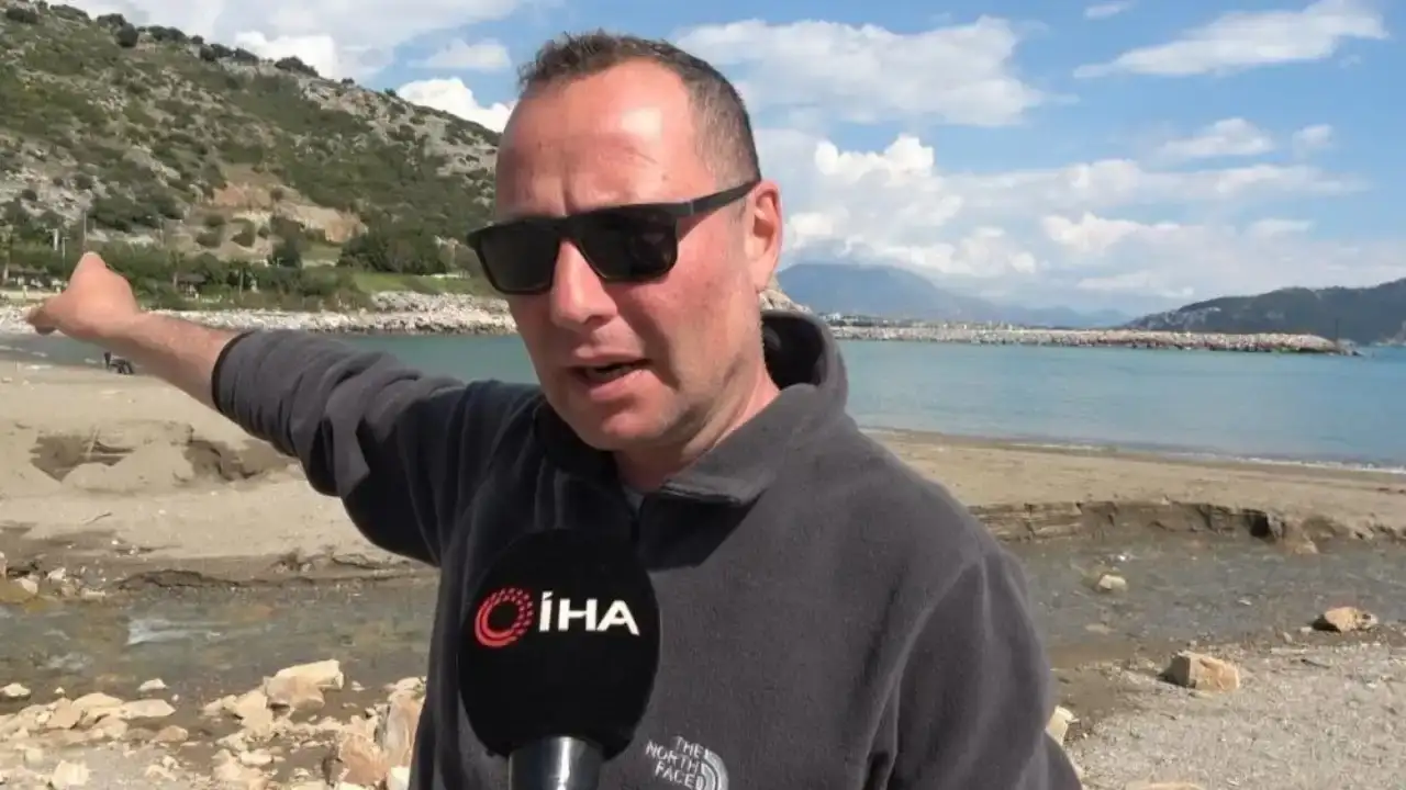 alanyada-kalp-krizi-geciren-adama-yol-kapali-olunca-ambulans-ulasamadi-botla-kurtarildi