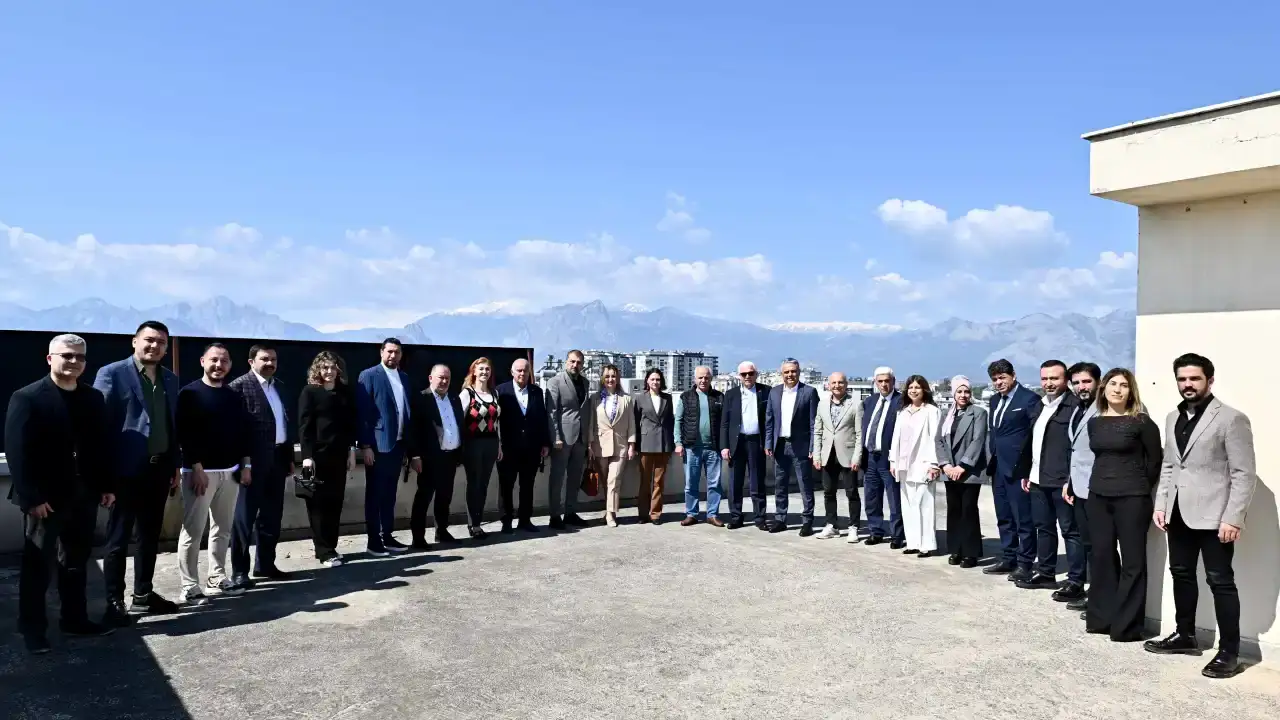 muratpasada-yoresel-lezzet-bulusmasi