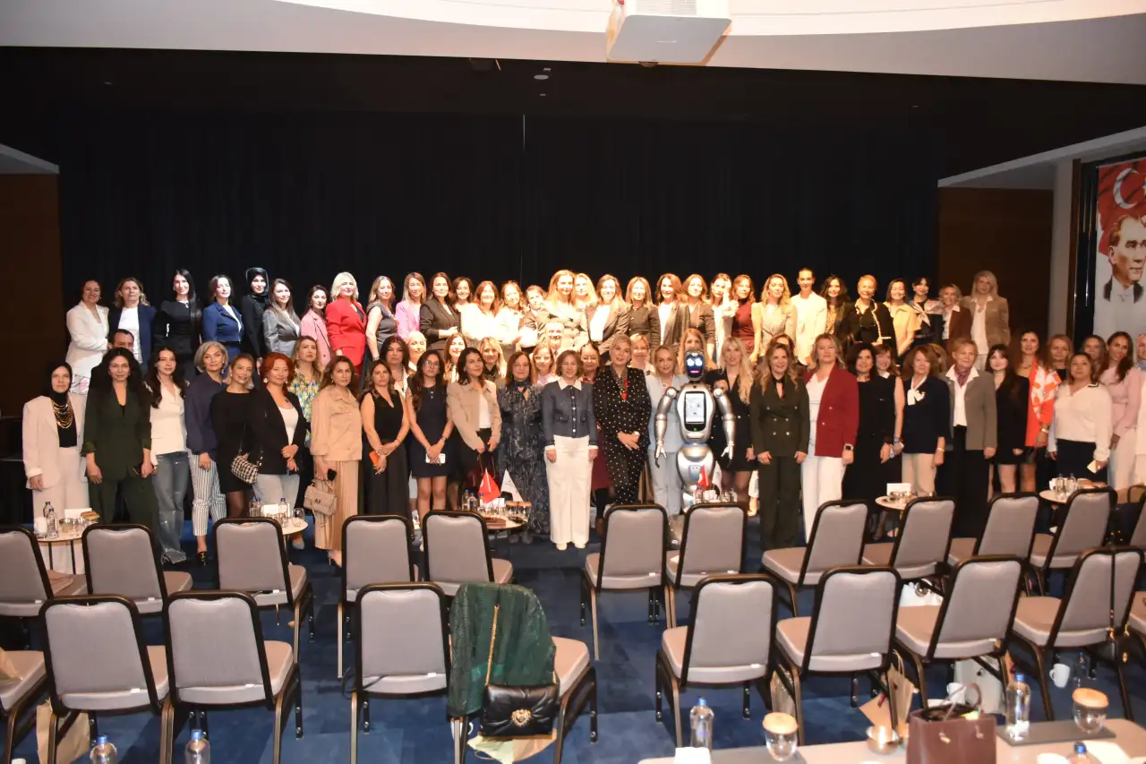 antikaddan-antalyada-kadin-inovasyon-haritasi-baslatiyor-5