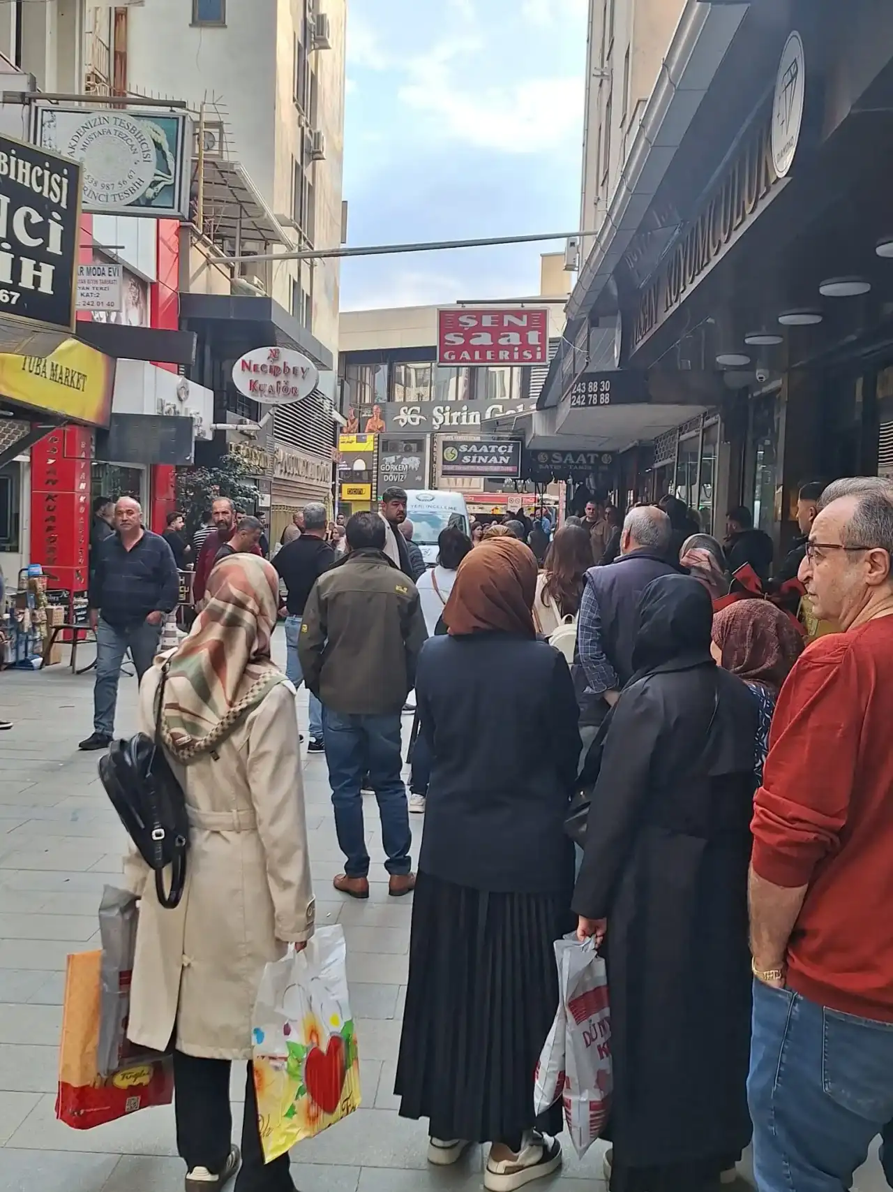 muratpasada-doviz-burosu-calisani-yasamina-son-verdi