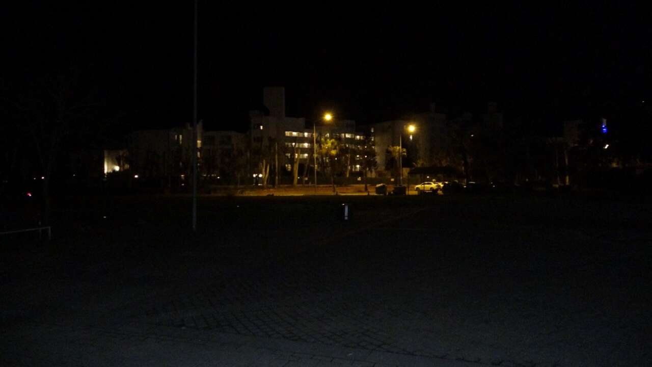 turistler-telefon-isigina-mahkum