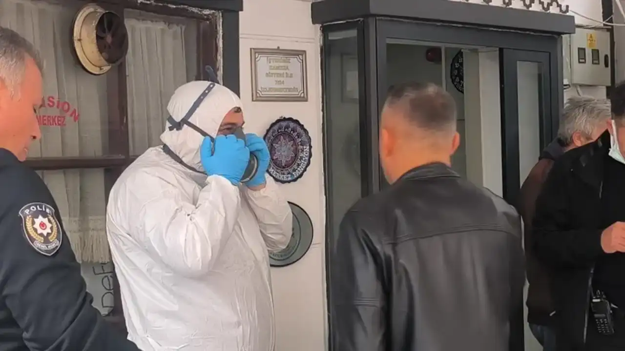 antalyada-pansiyonda-kalan-60-yasindaki-adam-odasinda-hayatini-kaybetti