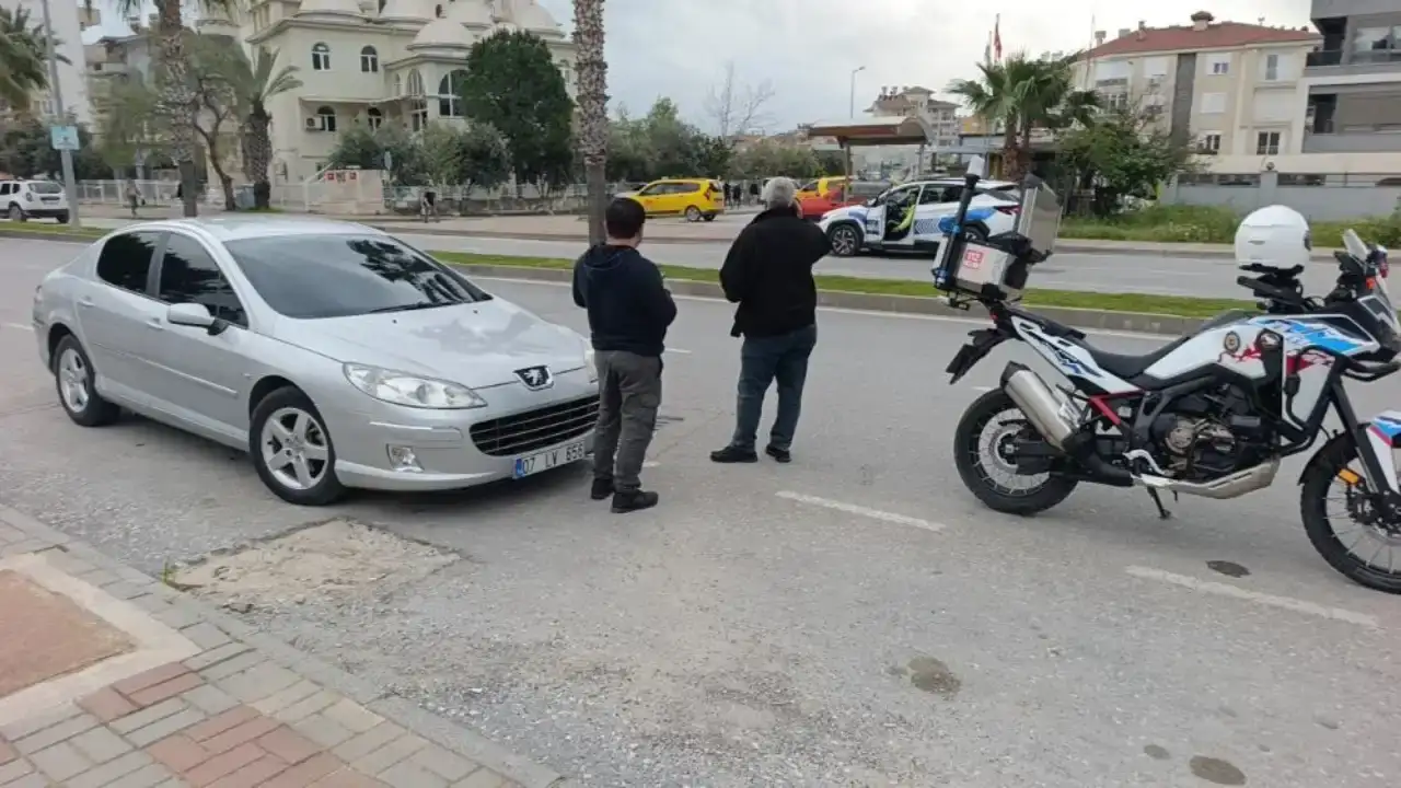 manavgatta-yola-firlayan-5-yasindaki-cocuga-araba-carpti-sozleri-yurek-burktu