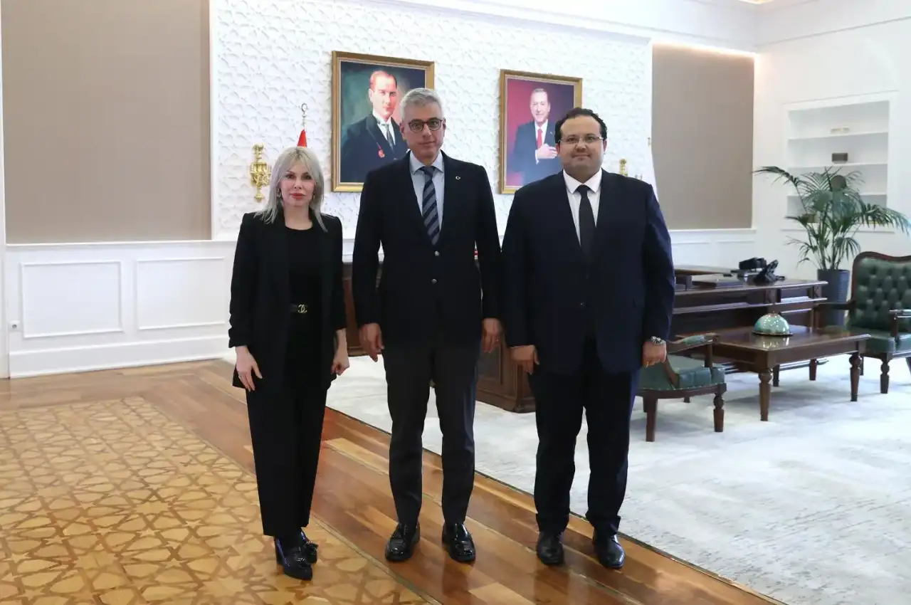 akdeniz-universitesinden-kanser-tedavisinde-devrim-car-t-merkezi-ilk-hasta-icin-gun-sayiyor