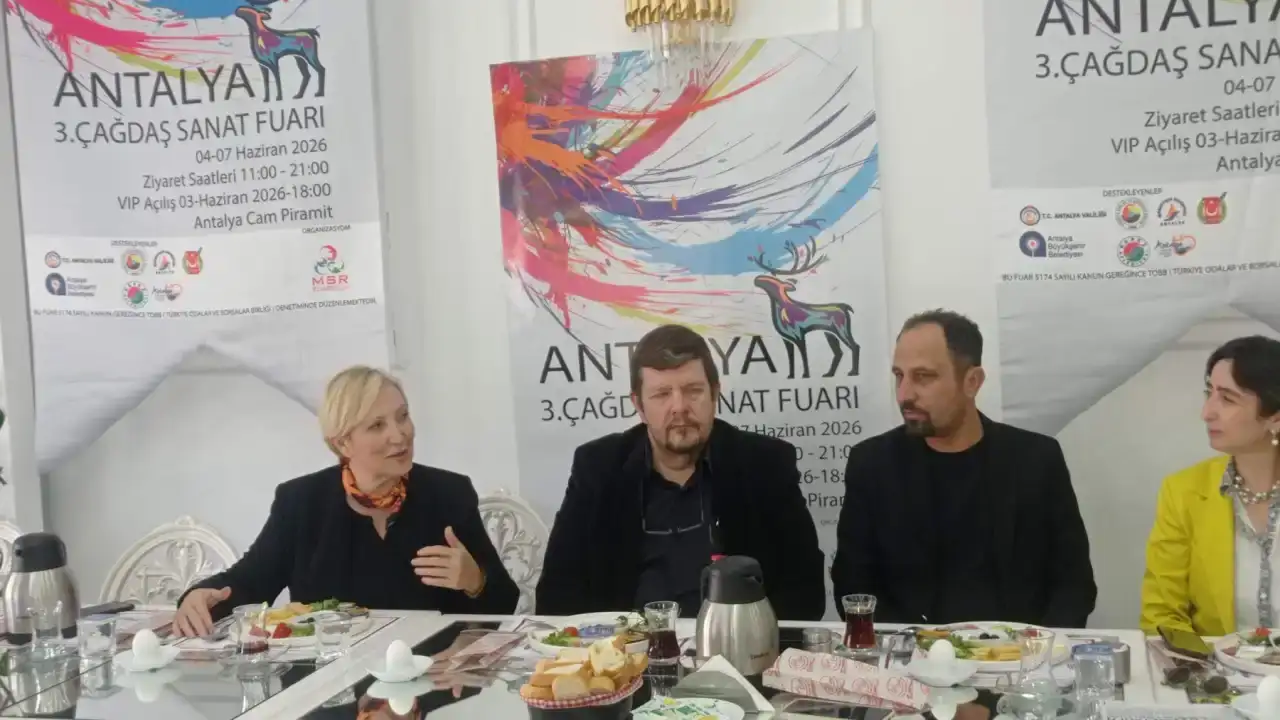 antalya-cagdas-sanat-fuari-kapilarini-aciyor-hedef-45-bin-ziyaretci