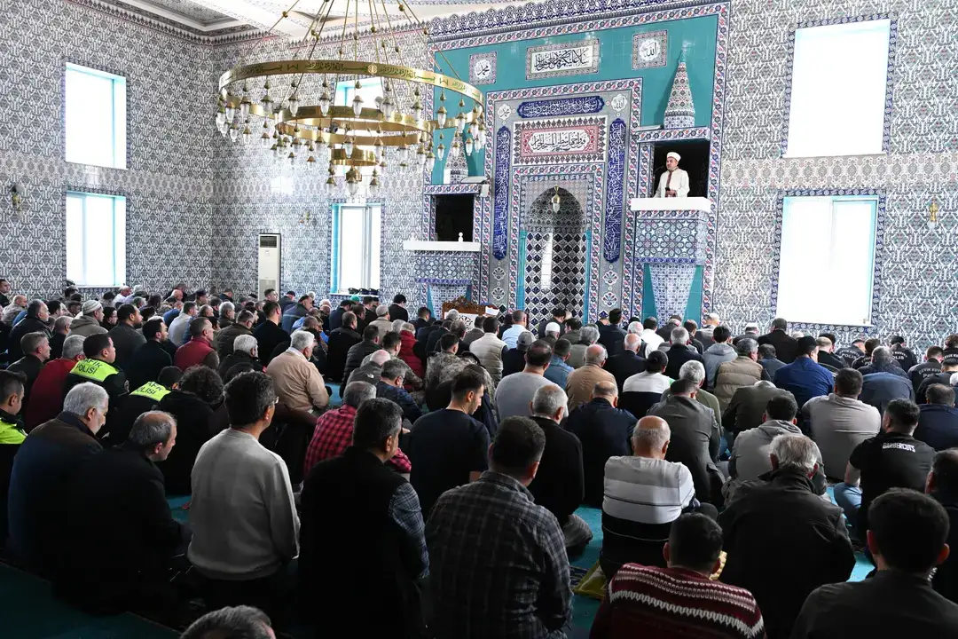 antalya-sehitlerini-unutmadi-mevlid-okutuldu-mudur-zaimoglu-lokma-dagitti