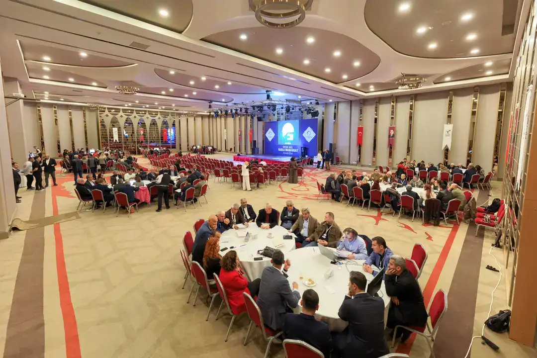 ortak-akilla-8-masada-8-baslik-manavgatin-gelecek-plani