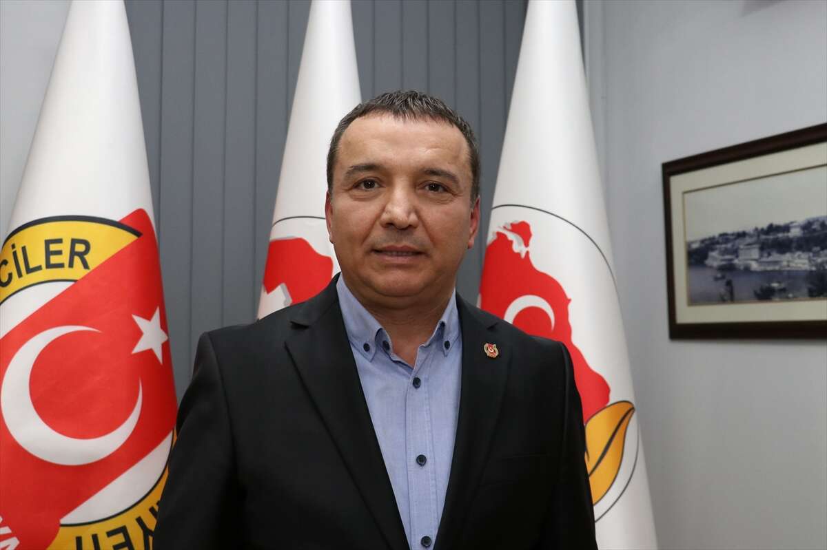 antalya-gazeteciler-cemiyetinden-gazeteciler-icin-yesil-pasaport-cagrisi-d648314968e1