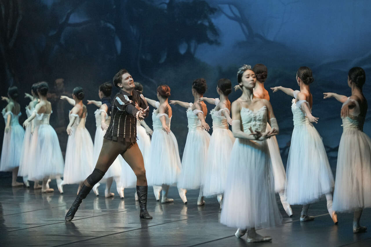 antalyada-kapali-gise-rekoru-giselle-finalle-noktaladi