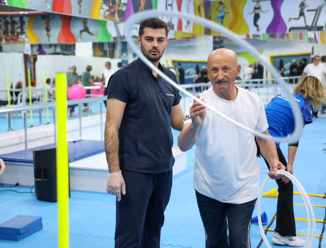 antalyada-saglikta-ornek-adim-parkinson-hastalarina-ozel-mesai