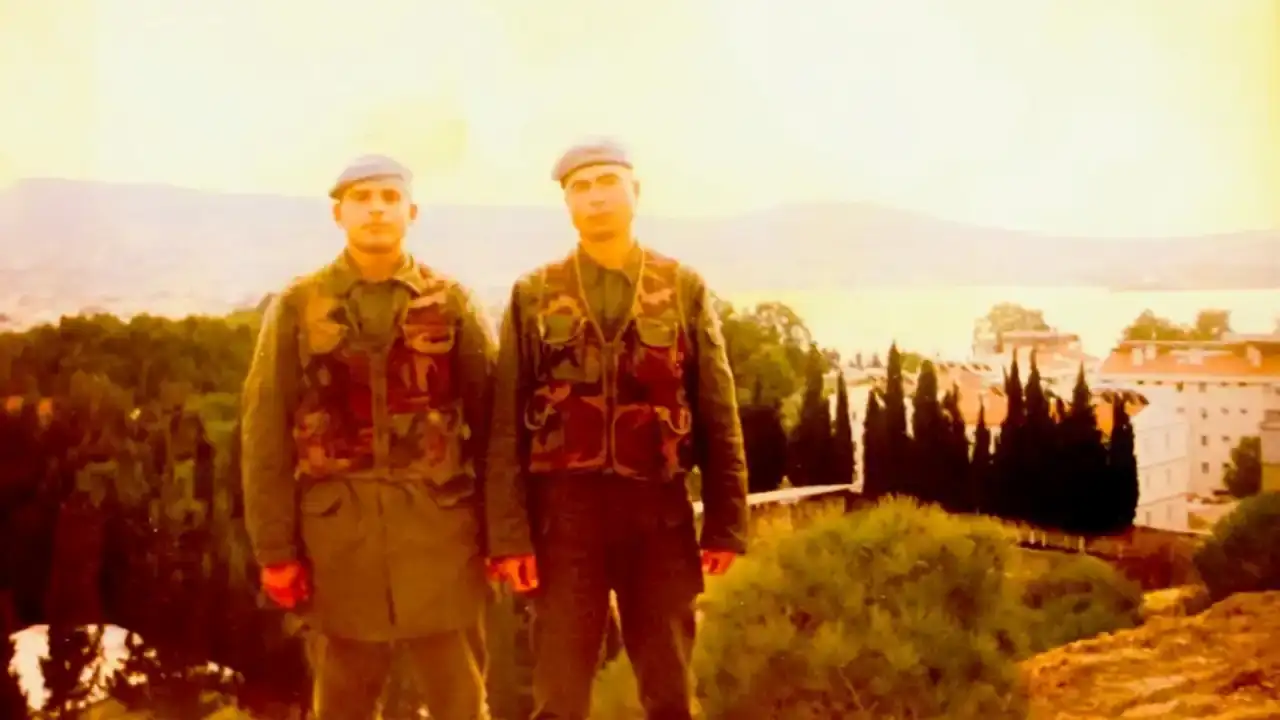 sehit-arkadasinin-mektubunu-manavgattaki-annesine-getirdi