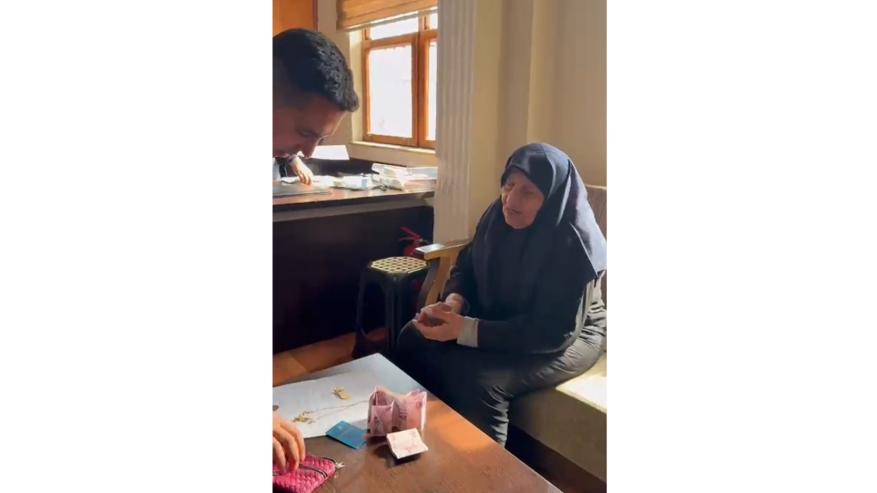 kepez-zabitasi-buldu-birinci-teyze-bayram-etti