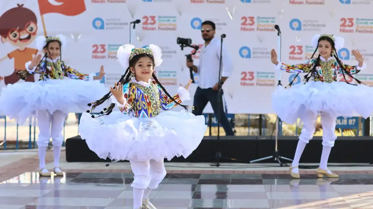 antalya-cam-piramitte-festival-basliyor