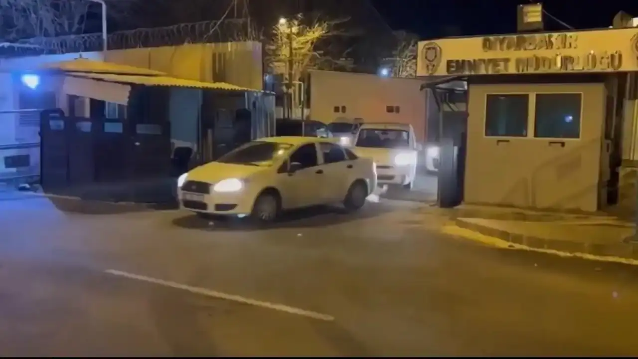 suflor-yontemiyle-37-milyonluk-vurgun-yapmislar-antalya-dahil-4-ilde-operasyon