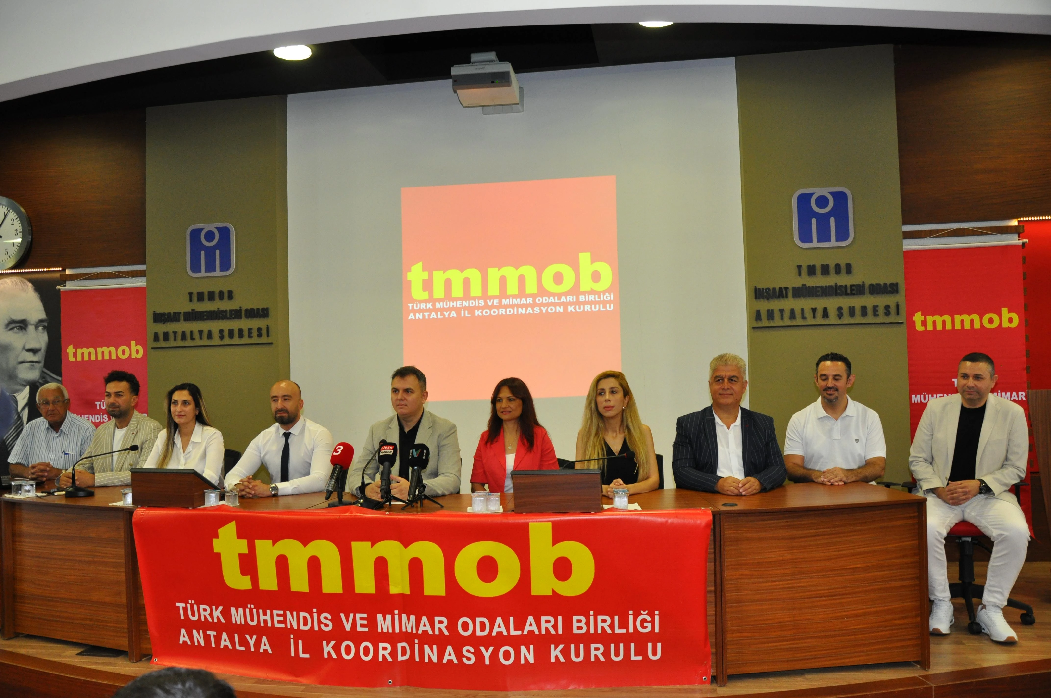 Falezlerde Yapılaşmanın Önünün Açılması Sonrası Antalya İKK'dan Sert Tepki! 