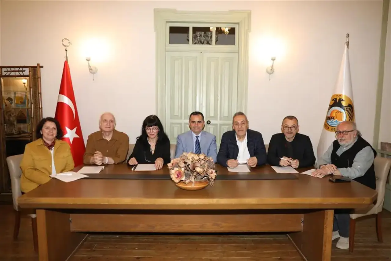 Alanya'da Karikatür Yarışması: Büyük Ödül Türkiye'nin 1