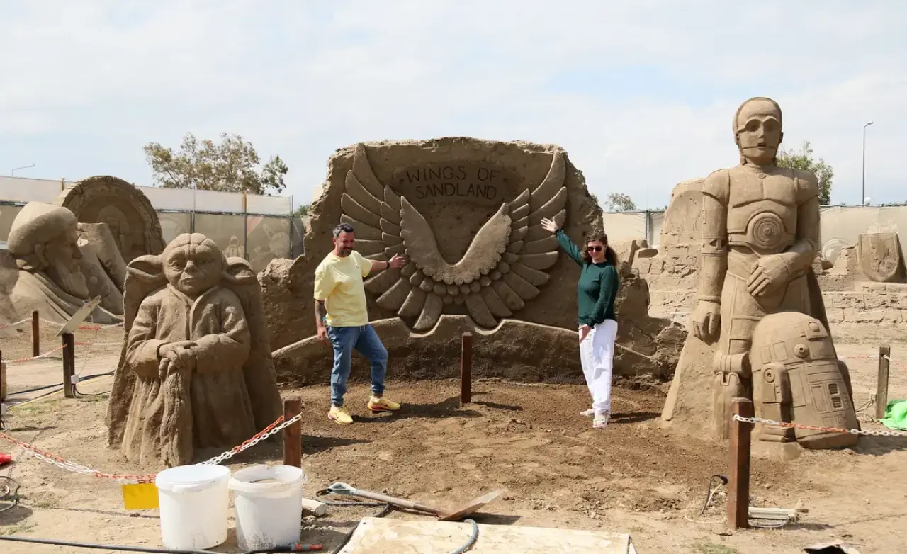 Lara'da 10 Bin Ton Kumdan 200 Dev Eser 8