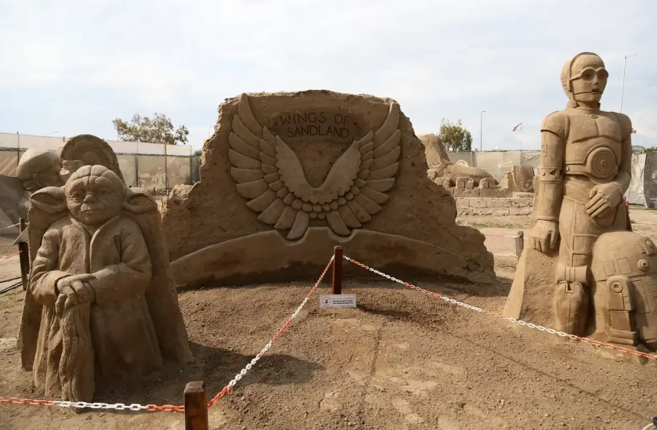 Lara'da 10 Bin Ton Kumdan 200 Dev Eser 6