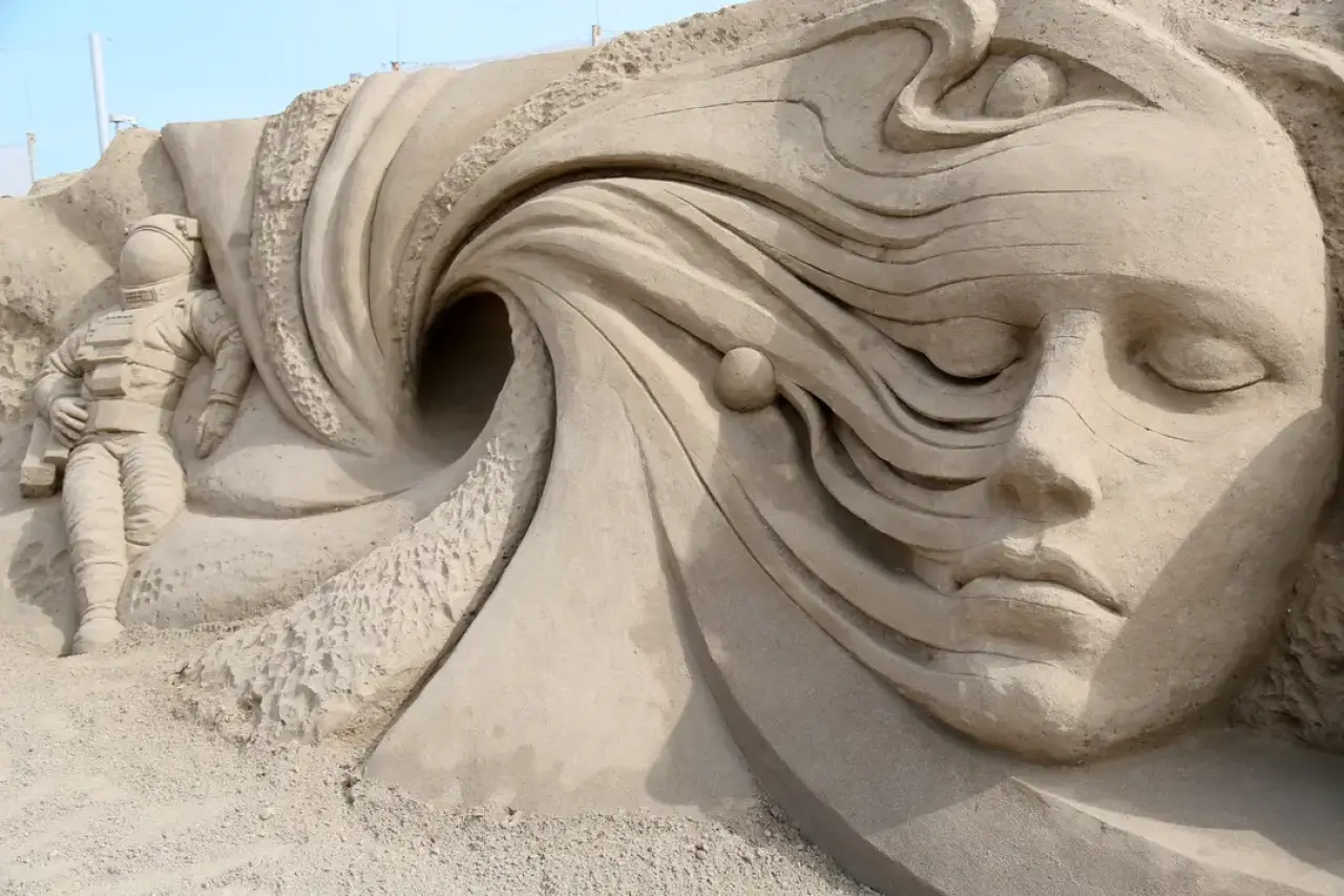 Lara'da 10 Bin Ton Kumdan 200 Dev Eser 9