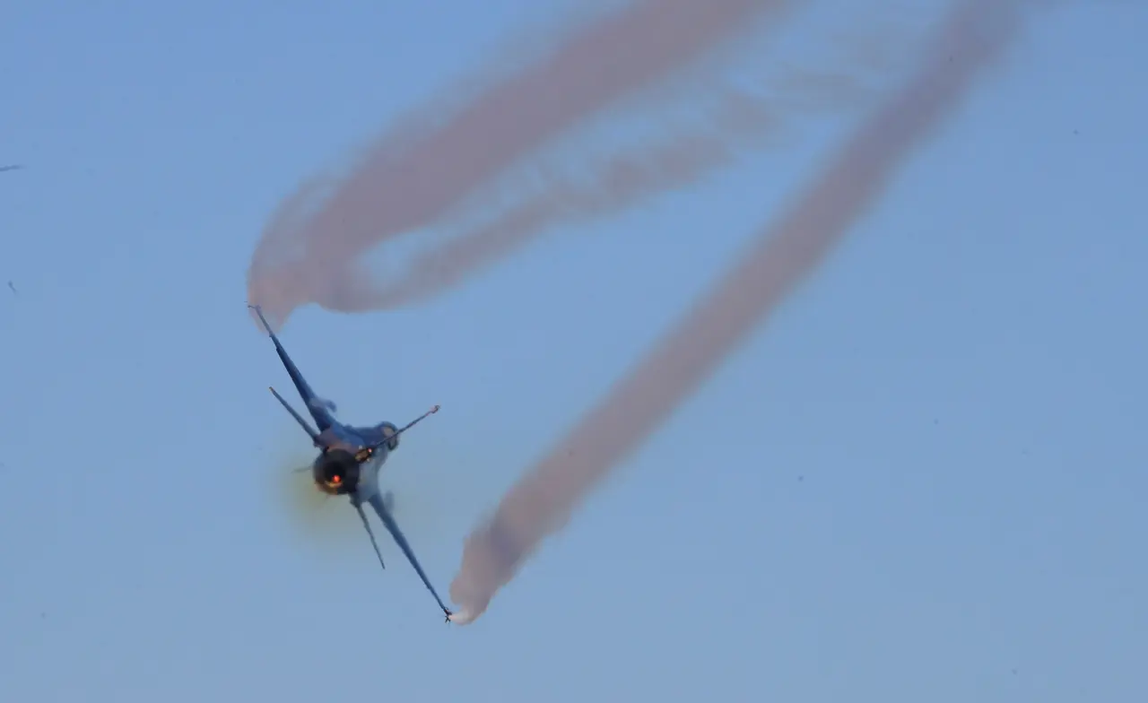 Antalya Semalarında Gurur Tablosu: SOLOTÜRK Nefes Kesti 6