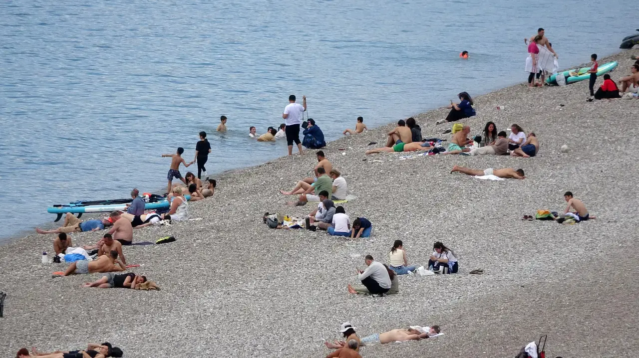 25 Dereceyi Gören Konyaaltı'na Koştu 2