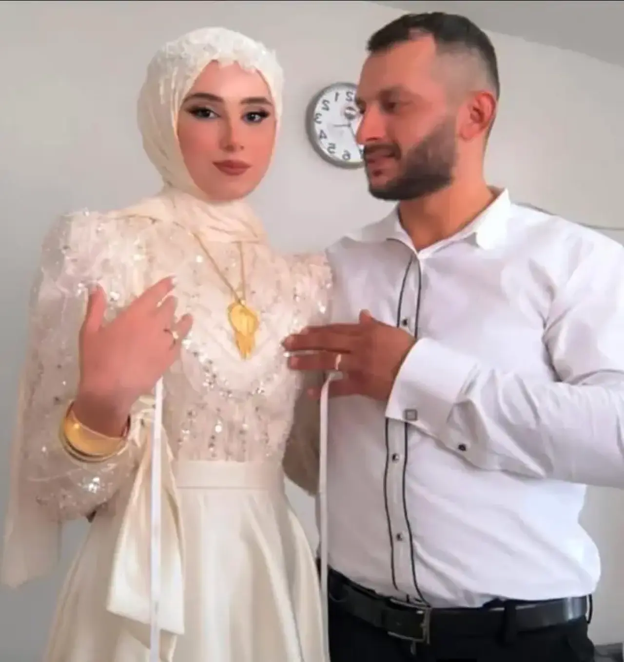 Burdur'da Düğün Sabahı Banyoda Cansız Bedenleri Bulundu 1