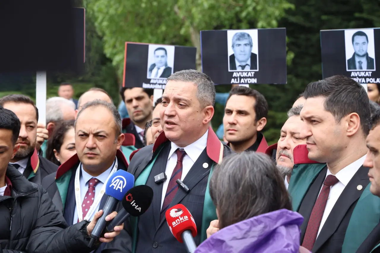 Antalya Barosu TBMM Önünde: Avukata Şiddete Karşı Ankara'da Tarihi Yürüyüş! 2