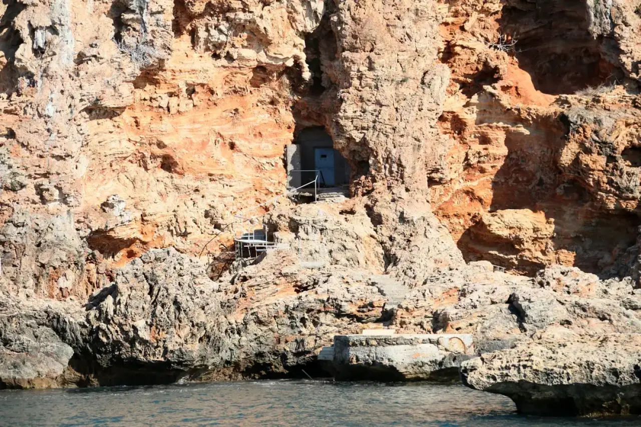Antalya Falezlerde 16 Nokta İçin Yıkım Kararı Çıktı! 21