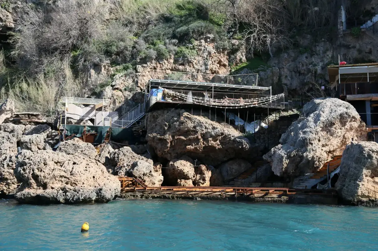 Antalya Falezlerde 16 Nokta İçin Yıkım Kararı Çıktı! 3