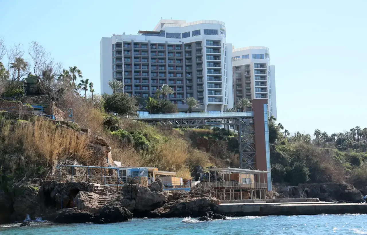 Antalya Falezlerde 16 Nokta İçin Yıkım Kararı Çıktı! 13