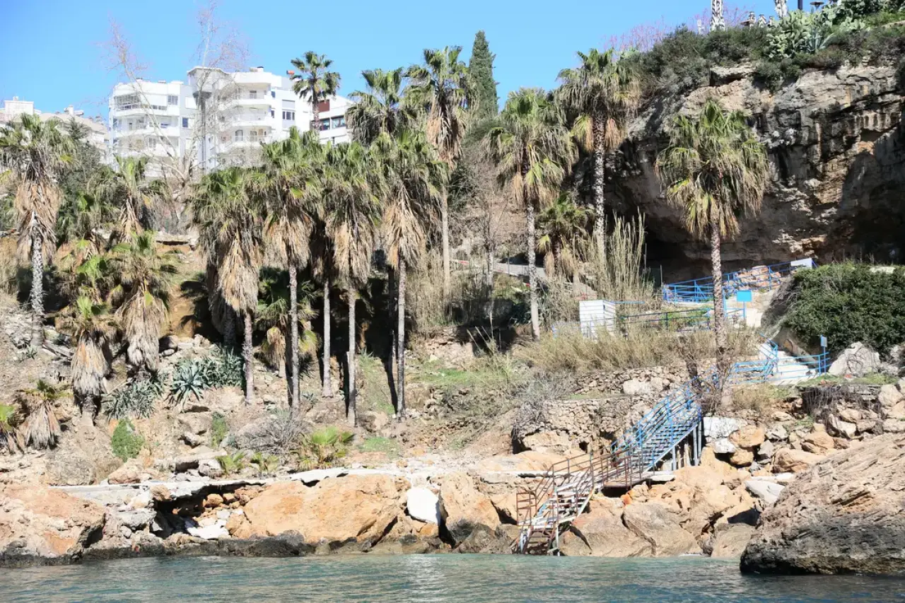 Antalya Falezlerde 16 Nokta İçin Yıkım Kararı Çıktı! 17