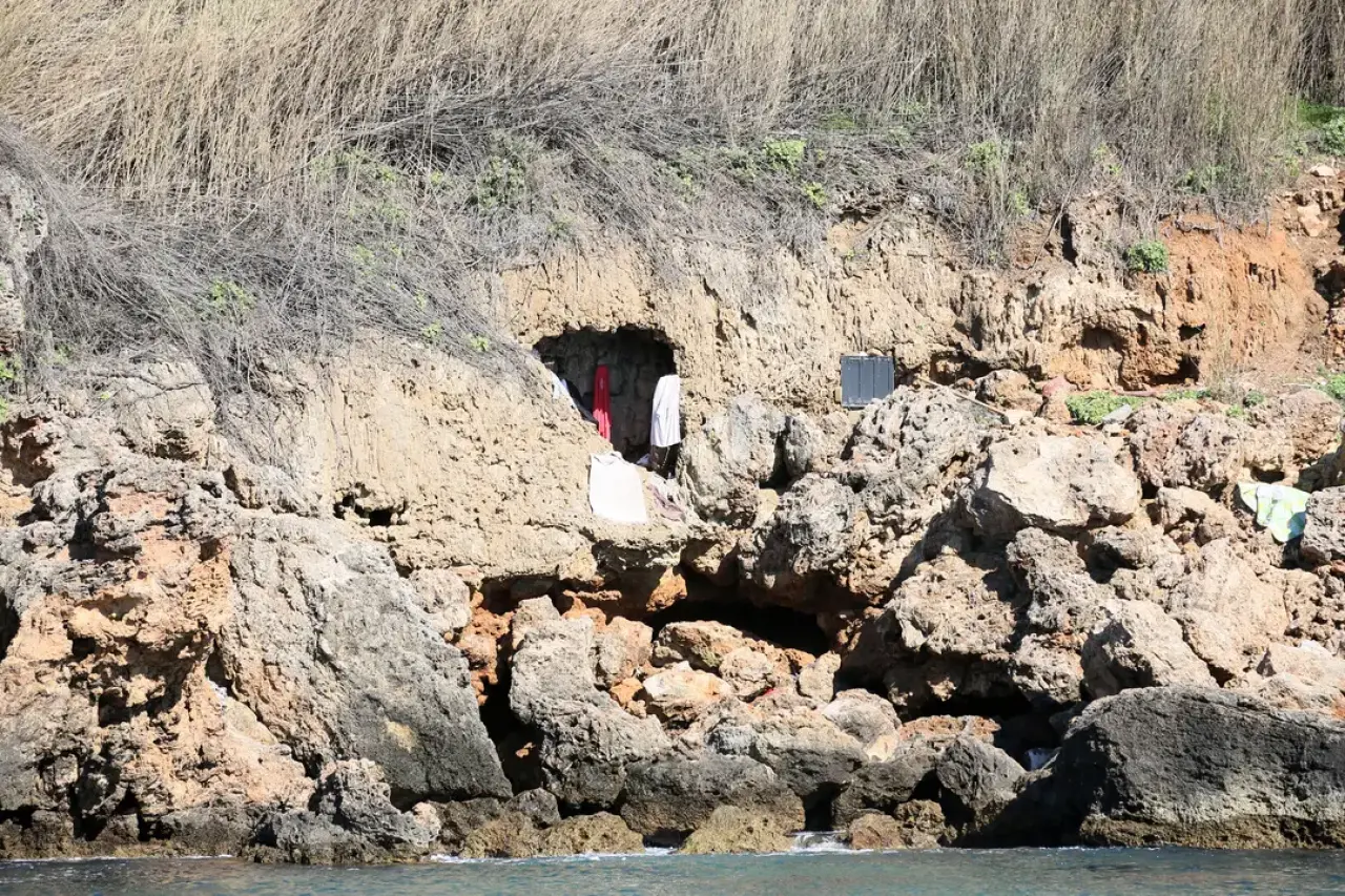 Antalya Falezlerde 16 Nokta İçin Yıkım Kararı Çıktı! 15