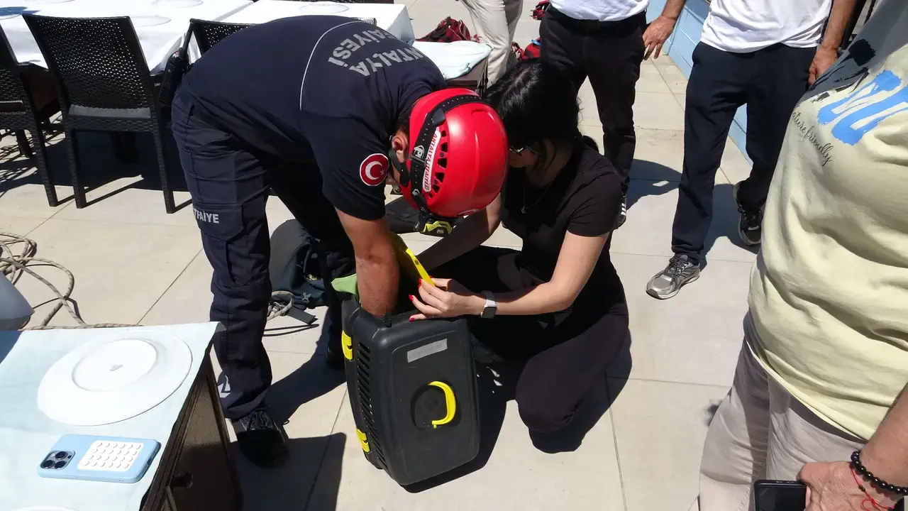 İtfaiye 1 Saatlik Operasyonla Kurtardı 8