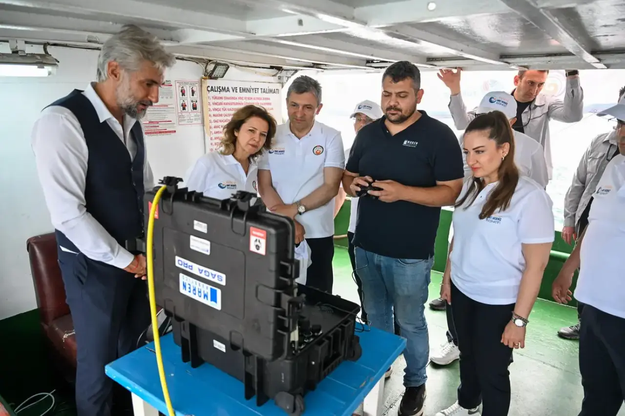 Antalya'nın Derinliklerinden 500 Metrelik Hayalet Ağ Çıkarıldı! 3