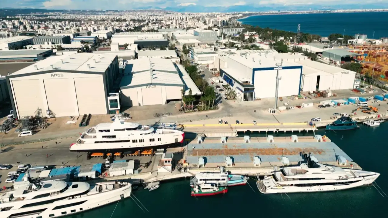 İtalyan Milyonerin 58 Metrelik Rüyası Antalya’da Yükseliyor 1
