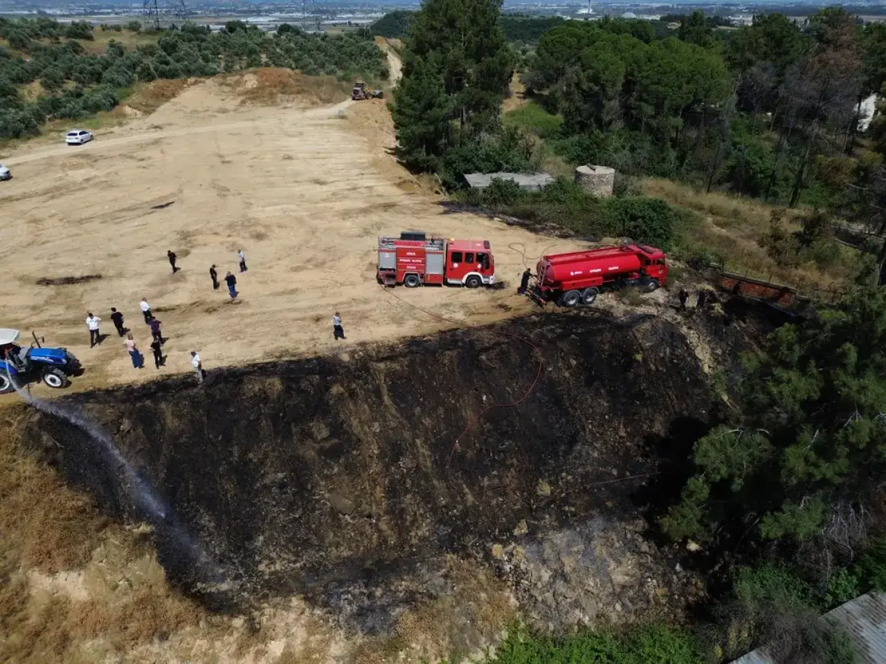 Antalya'da Eş Zamanlı 2 Orman Yangını Çıktı 6