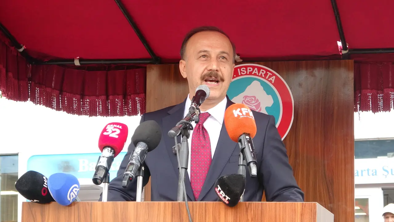 Isparta'da Uluslararası Gül Festivali Coşkusu: Kent Bayram Yerine Döndü! 3