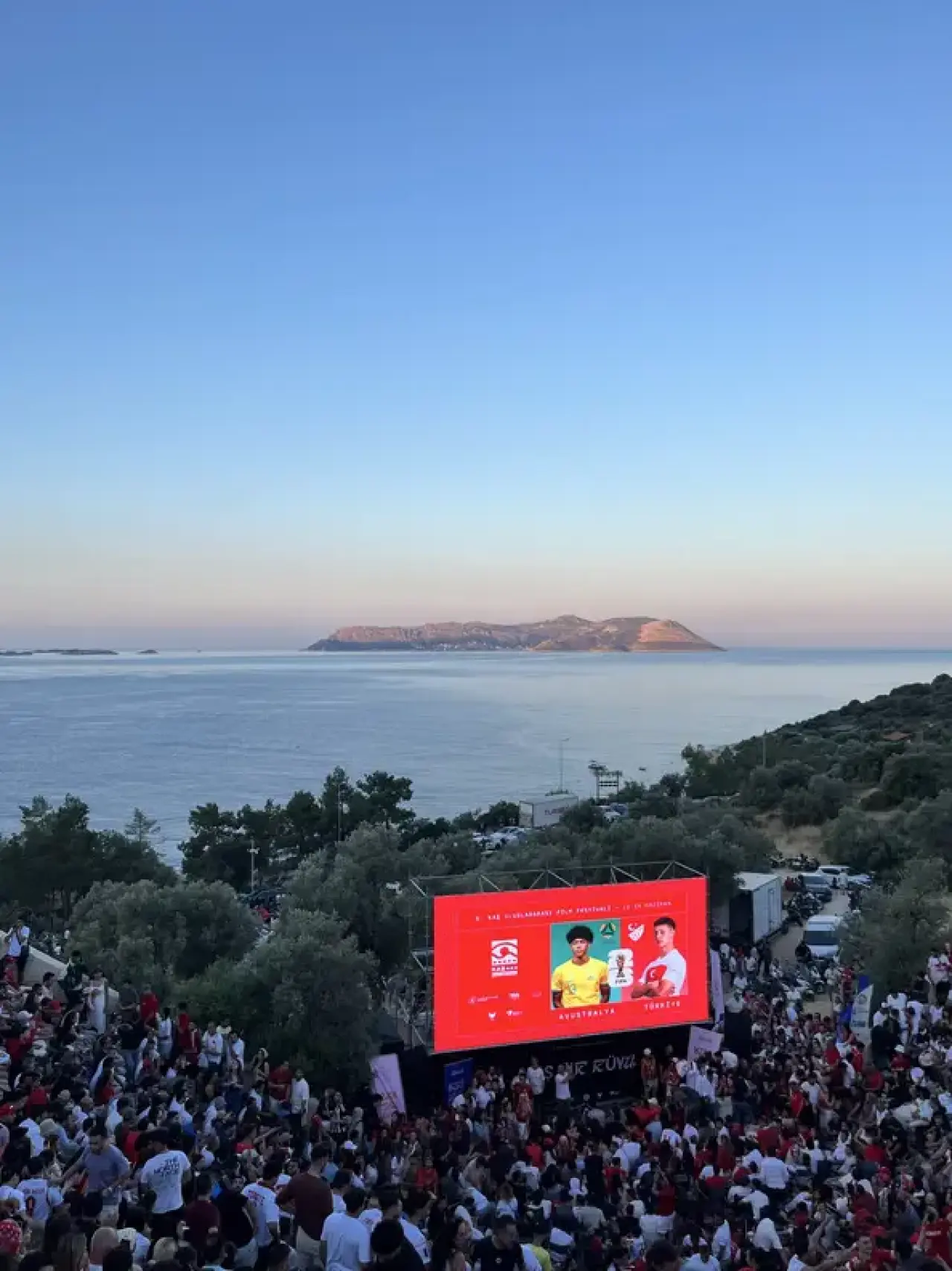 Kaş Antiphellos’ta Dünya Kupası Heyecanı: 2 Bin Yıllık Tiyatroda Milli Takım İçin Tek Yürek Oldular 4