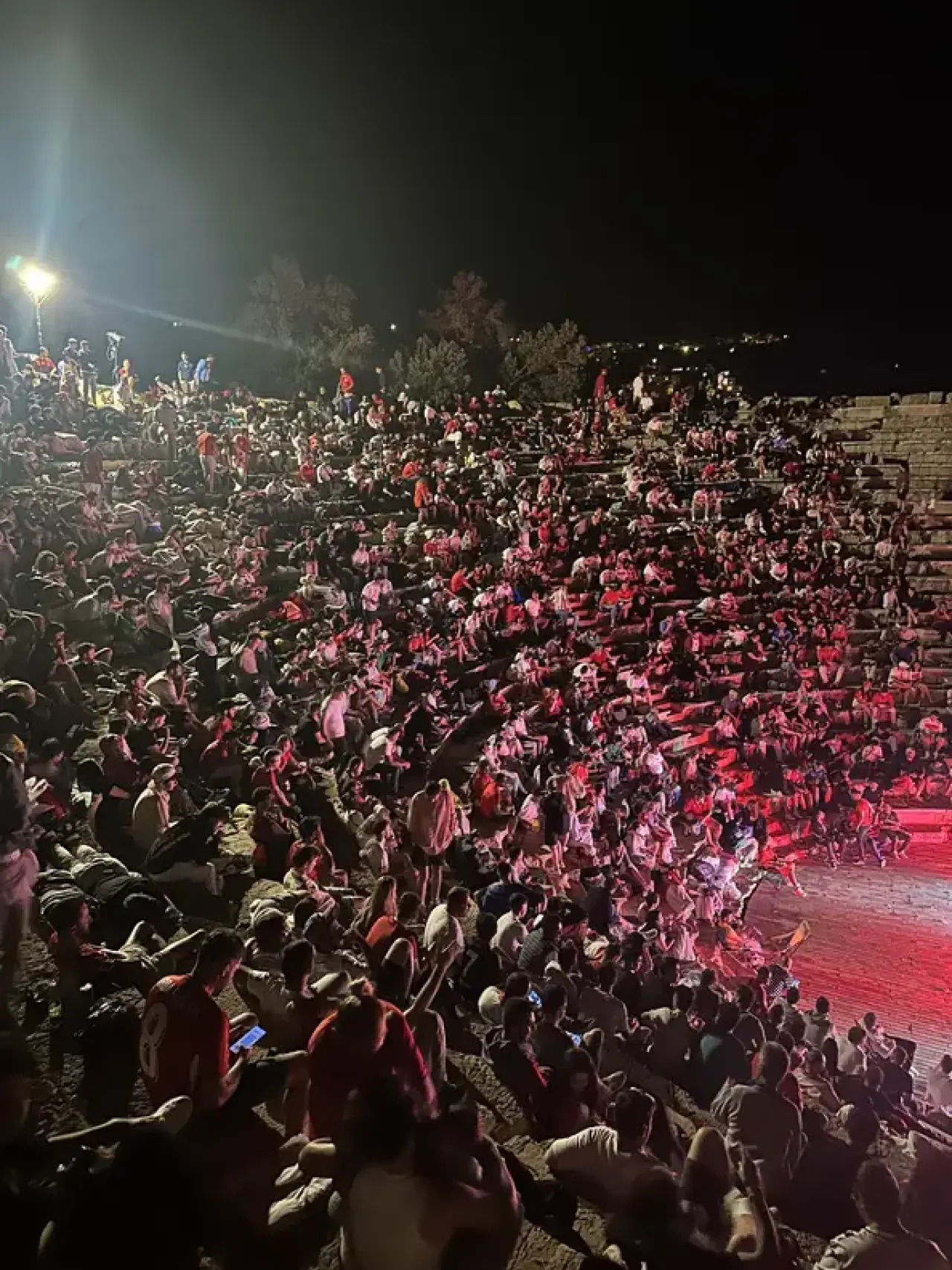 Kaş Antiphellos’ta Dünya Kupası Heyecanı: 2 Bin Yıllık Tiyatroda Milli Takım İçin Tek Yürek Oldular 1