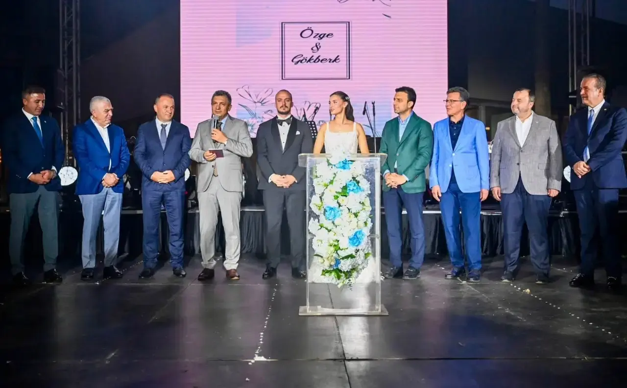 Antalya Gençlik ve Spor İl Müdürü Yavuz Gürhan’ın oğlu Gökberk Gürhan ve Özge Nasırcılar Evlendi 5