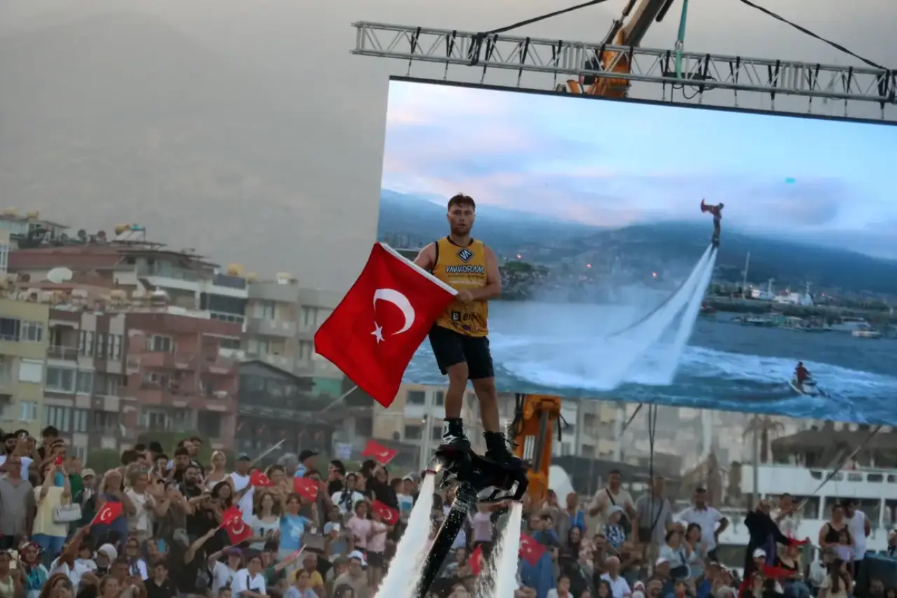 Antalya'nın İlçelerinde Kabotaj Coşkusu: Sahillerde Tarihi Rekorlar Kırıldı 5